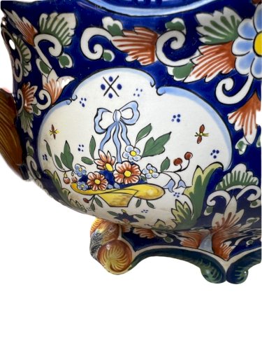 Jardinière ancienne Rouen faïence polychrome – grande 56 cm – décor floral 1900