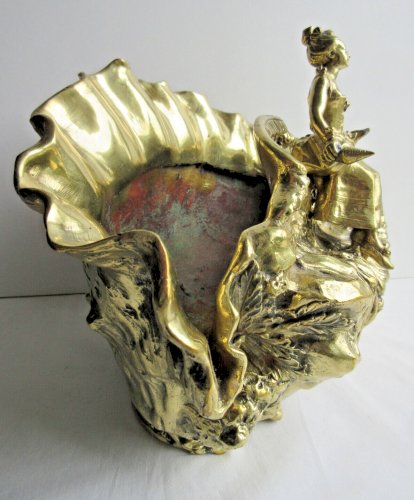 Jardinière bronze doré 7KG Femme assise sur le bord d'une fontaine: Napoléon III