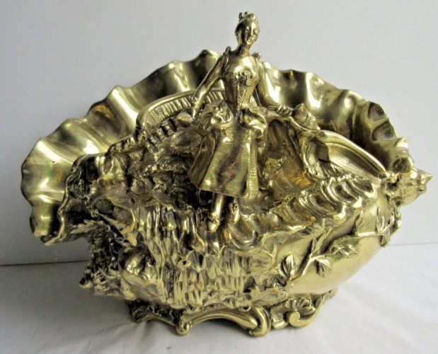 Jardinière bronze doré 7KG Femme assise sur le bord d'une fontaine: Napoléon III