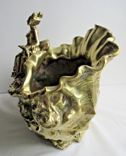 Jardinière bronze doré 7KG Femme assise sur le bord d'une fontaine: Napoléon III