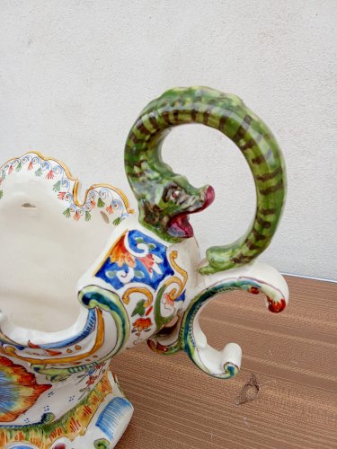 Jardinière en faience de Desvres des frères fourmaintraux