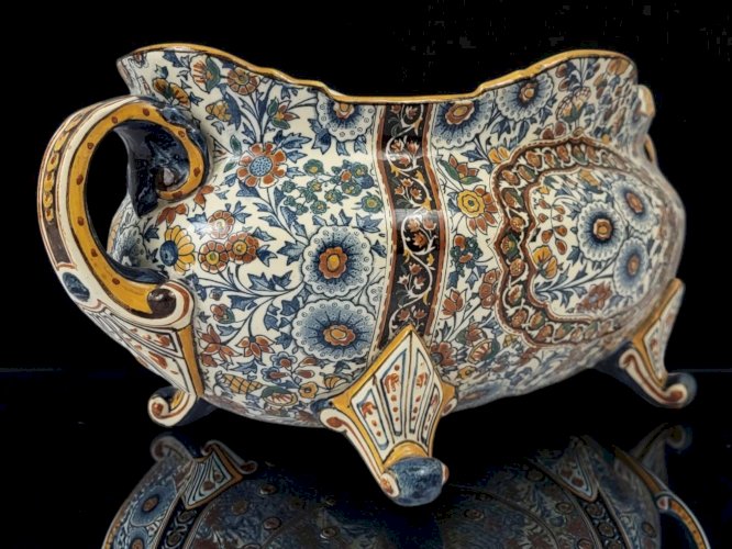 Jardinière en faience de Gien XIXeme decor Persan