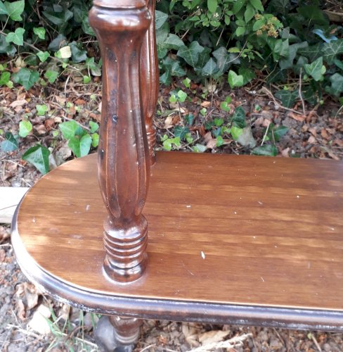 Jardinière sur pieds en bois