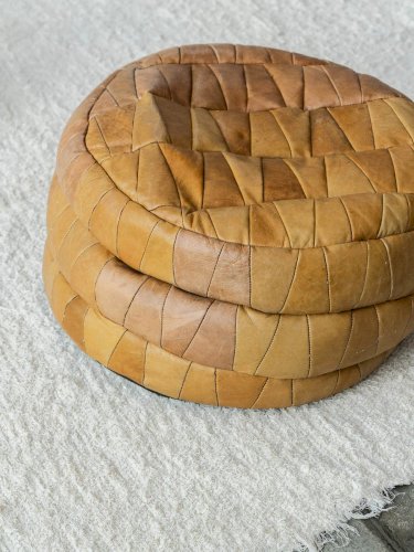 Jean-Philippe, le pouf en cuir N°34