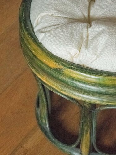 Jean-Philippe, le pouf en rotin vert N°77