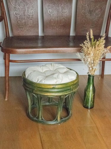 Jean-Philippe, le pouf en rotin vert N°77