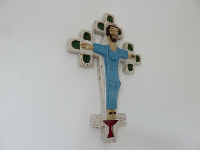 JESUS CHRIST SUR LA CROIX EN CERAMIQUE ET VERRE CRISTALLISE - ESPELT , LEMBO -