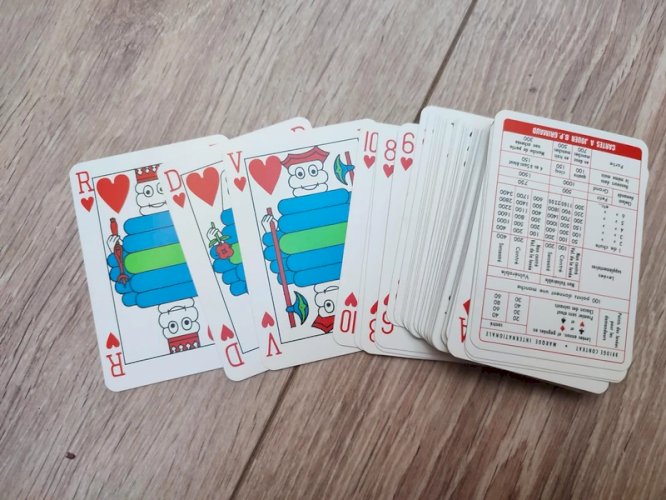 Jeu de cartes a jouer ancien  Michelin  en bon état