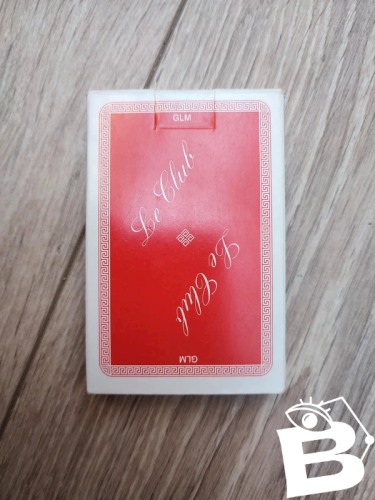 Jeu de cartes a jouer  le club avec les têtes représentant des écrivains en bon état