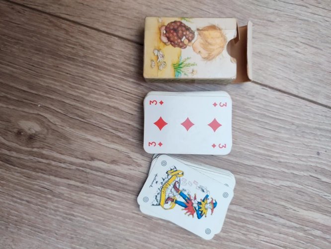 Jeu de mini cartes anciennes Betsey Clark en bon état