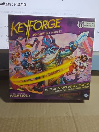 jeu de société Key Forge - collision des mondes -parfait état