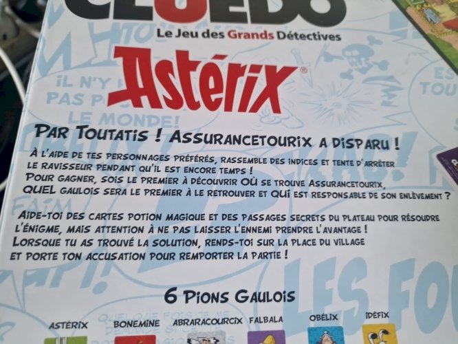 jeu hasbro Cluedo asterix neuf film de garantie
