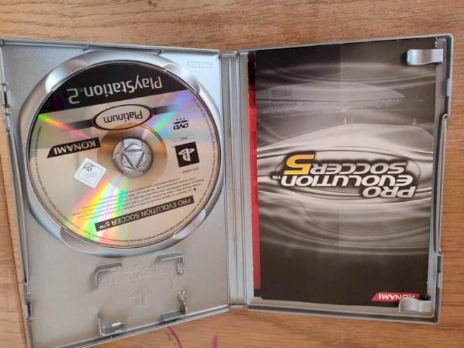 Jeu Ps2 Pro evolution soccer 5 en bon etat