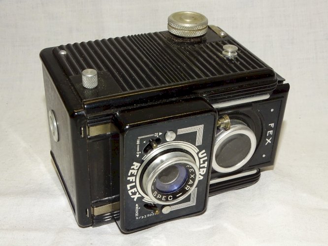 - JOLI ANCIEN APPAREIL PHOTO FEX ULTRA REFLEX FEXAR OPTIC DANS SA SACOCHE CUIR D