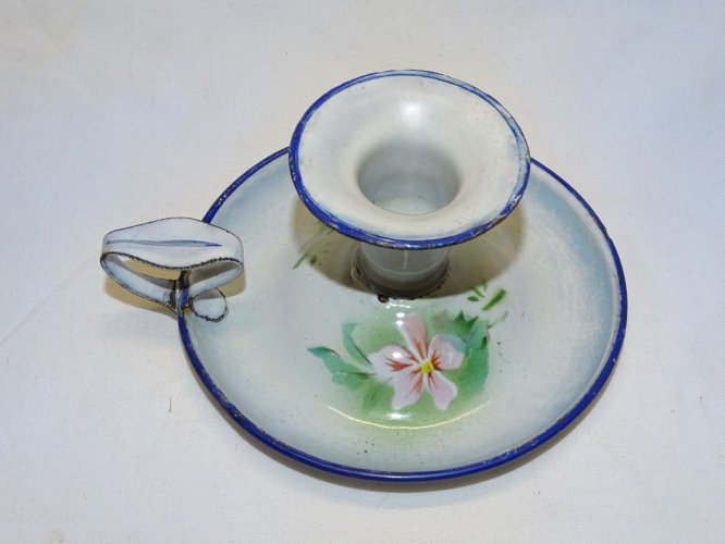 -JOLI ANCIEN BOUGEOIR A MAIN TÔLE EMAILLE EMAIL FLEURS ROSES COLLECTION BOUGIE D
