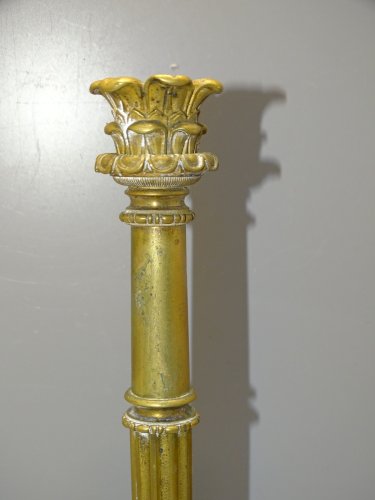 -JOLI ANCIEN BOUGEOIR EMPIRE/RESTAURATION sur 3 PIEDS GRIFFES Bronze et Laiton D