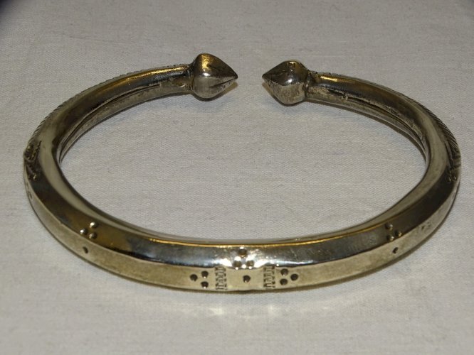 - JOLI ANCIEN BRACELET ARGENT AFRIQUE du NORD BAS TITRE  sans poinçon  BIJOU   D