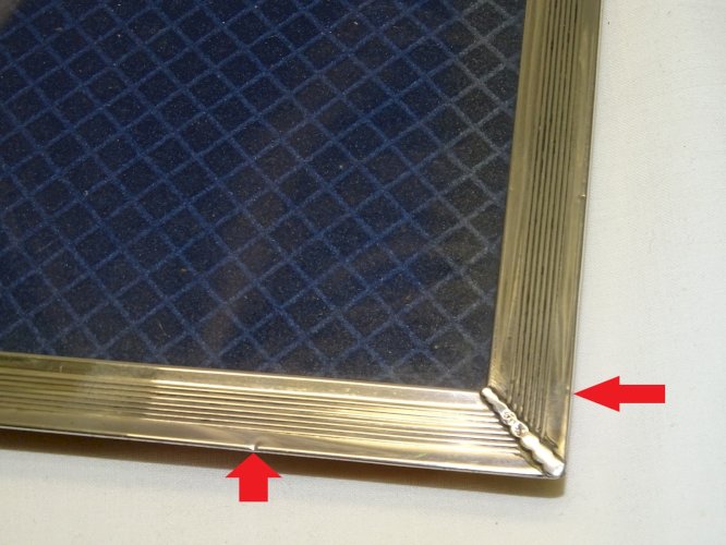 -JOLI ANCIEN CADRE TOUR EN ARGENT poinçon 1 étoile + Trèfle  COLLECTION DECO   D