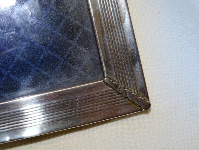 -JOLI ANCIEN CADRE TOUR EN ARGENT poinçon 1 étoile + Trèfle  COLLECTION DECO   D