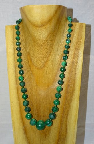 -JOLI ANCIEN COLLIER BOULES MALACHITE BIJOU ANCIEN BIJOUX COLLECTION VITRINE