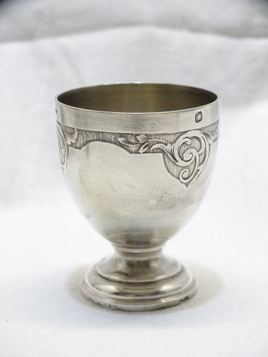 -JOLI ANCIEN COQUETIER ARGENT poinçon MINERVE 1 COLLECTION VITRINE déco TABLE