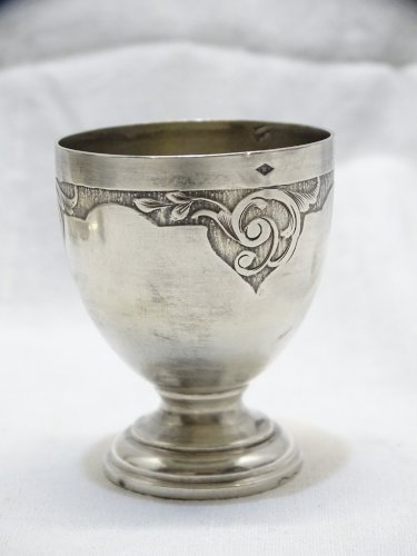 -JOLI ANCIEN COQUETIER ARGENT poinçon MINERVE 1 COLLECTION VITRINE déco TABLE