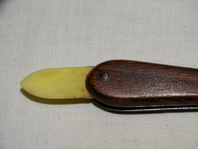 -JOLI ANCIEN COUTEAU GREFFOIR DE JARDINIER SANS MARQUE APPARENTE COLLECTION   D