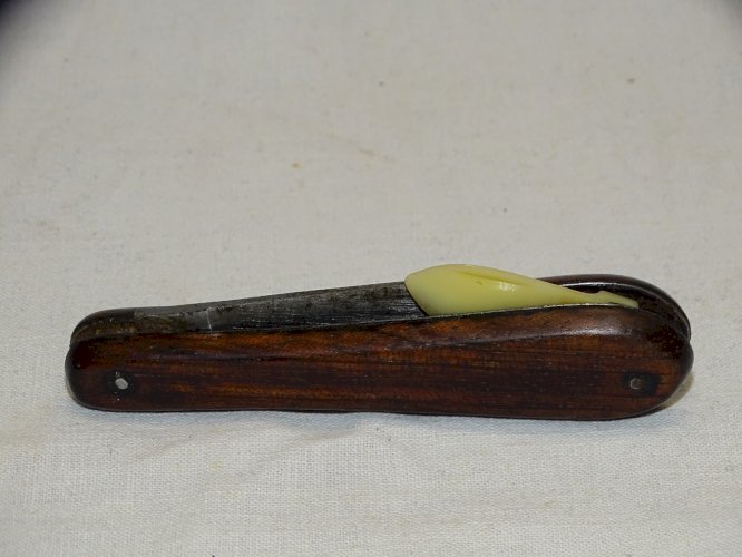 -JOLI ANCIEN COUTEAU GREFFOIR DE JARDINIER SANS MARQUE APPARENTE COLLECTION   D
