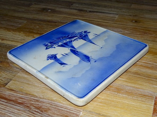 -JOLI ANCIEN DESSOUS DE PLAT MOULIN DES LOUPS MODELE MARINE BATEAUX BLEUS  D