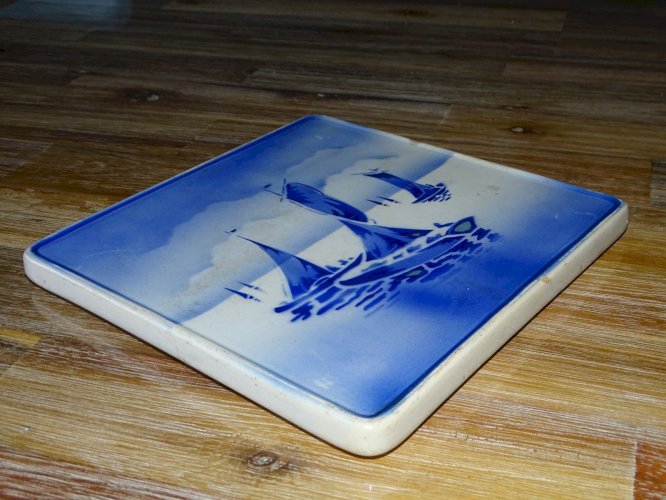 -JOLI ANCIEN DESSOUS DE PLAT MOULIN DES LOUPS MODELE MARINE BATEAUX BLEUS  D