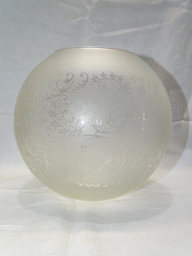 -JOLI ANCIEN GLOBE BOULE POUR LAMPE A PETROLE VERRE décor FLEURS & FEUILLAGES