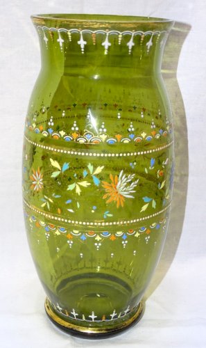 -JOLI ANCIEN GRAND VASE EN VERRE VERT Soufflé Emaillé FLEURS & MOTIFS COLORES  D