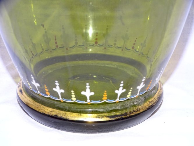 -JOLI ANCIEN GRAND VASE EN VERRE VERT Soufflé Emaillé FLEURS & MOTIFS COLORES  D