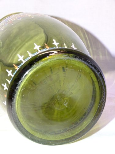 -JOLI ANCIEN GRAND VASE EN VERRE VERT Soufflé Emaillé FLEURS & MOTIFS COLORES  D