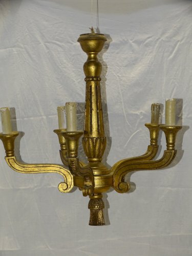-JOLI ANCIEN LUSTRE BOIS DORE 5 BRANCHES POUR AMPOULES A VISSER déco    D