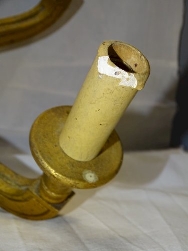 -JOLI ANCIEN LUSTRE BOIS DORE 5 BRANCHES POUR AMPOULES A VISSER déco    D
