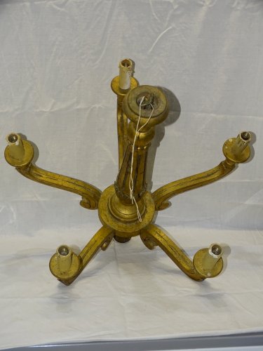 -JOLI ANCIEN LUSTRE BOIS DORE 5 BRANCHES POUR AMPOULES A VISSER déco    D
