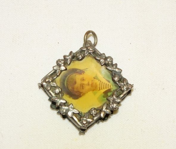 -JOLI ANCIEN PENDENTIF PORTE PHOTOS ARGENT DOUBLE FACE  GUIRLANDE de FLEURS   D