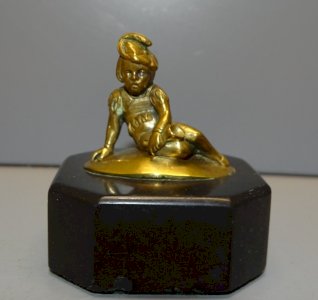 NICE OLD SMALL BRONZE YOUNG PAGE ON BLACK MARBLE label LITTLE BOY BLUE D