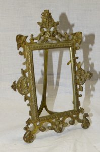 -JOLI ANCIEN PETIT CADRE A POSER en BRONZE SANS SON VERRE COLLECTION DECO     D
