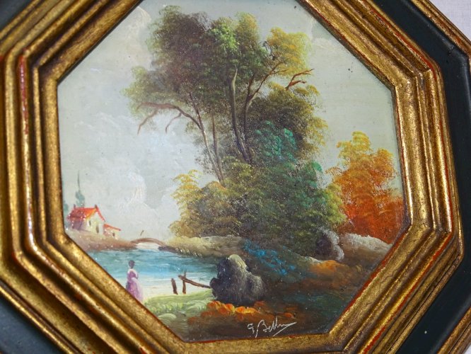 -JOLI ANCIEN PETIT CADRE BOIS DORE et PEINT avec PETITE PEINTURE  XXe  Signée  D