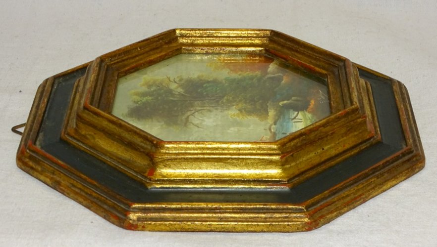 -JOLI ANCIEN PETIT CADRE BOIS DORE et PEINT avec PETITE PEINTURE  XXe  Signée  D