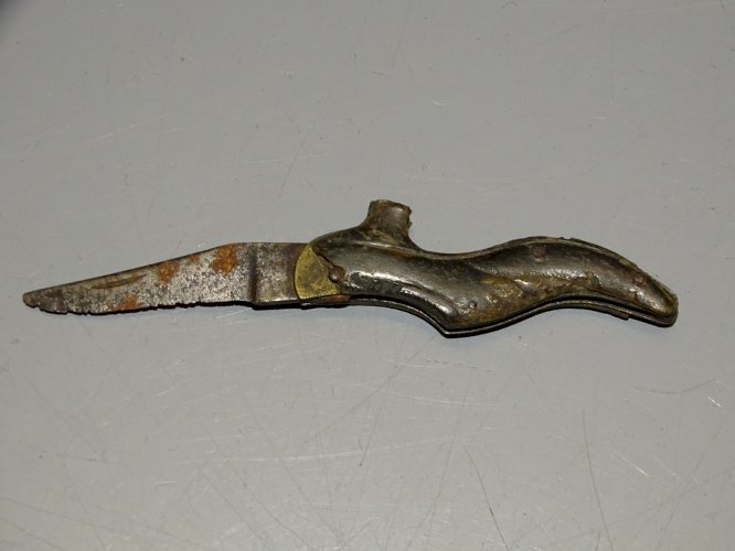 -JOLI ANCIEN PETIT COUTEAU PLIANT MINIATURE FORME CHAUSSURE