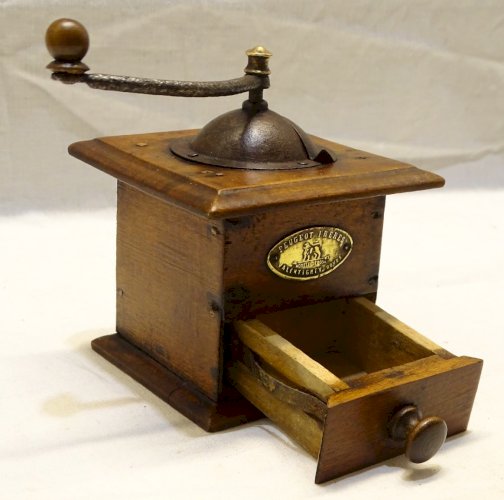 -JOLI ANCIEN PETIT MOULIN A POIVRE PEUGEOT Frères VALENTIGNEY DOUBS COLLECTION D