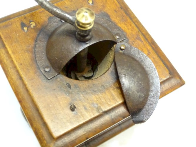 -JOLI ANCIEN PETIT MOULIN A POIVRE PEUGEOT Frères VALENTIGNEY DOUBS COLLECTION D