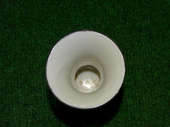 -JOLI ANCIEN PETIT VASE PORCELAINE NACREE LINDAU TB HAFEN ALLEMAGNE VITRINE    D