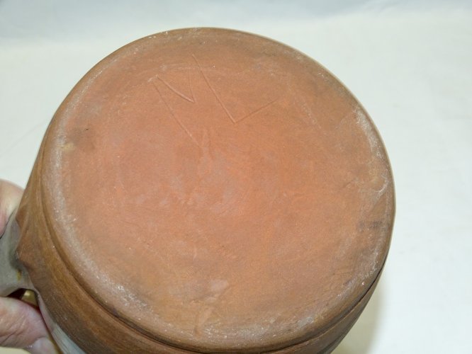 -JOLI ANCIEN PICHET TERRE CUITE HAUT EMAILLE A COULURES DECO TABLE COLLECTION  D