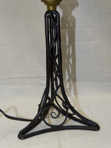 -JOLI ANCIEN PIED DE LAMPE ART DECO FER FORGE sans marque apparente DECO XXe   D