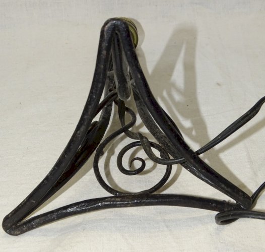 -JOLI ANCIEN PIED DE LAMPE ART DECO FER FORGE sans marque apparente DECO XXe   D