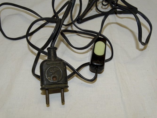 -JOLI ANCIEN PIED DE LAMPE ART DECO FER FORGE sans marque apparente DECO XXe   D